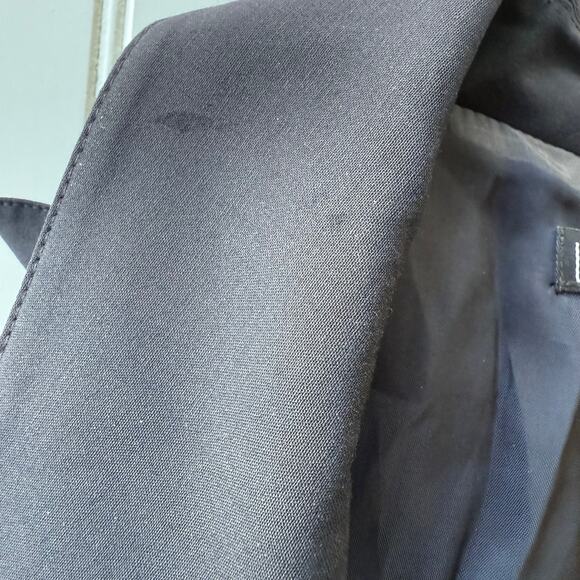 Lafayette 148 Navy Blue Blazer size 10 scuffing good overall condition - Picture 12 of 13